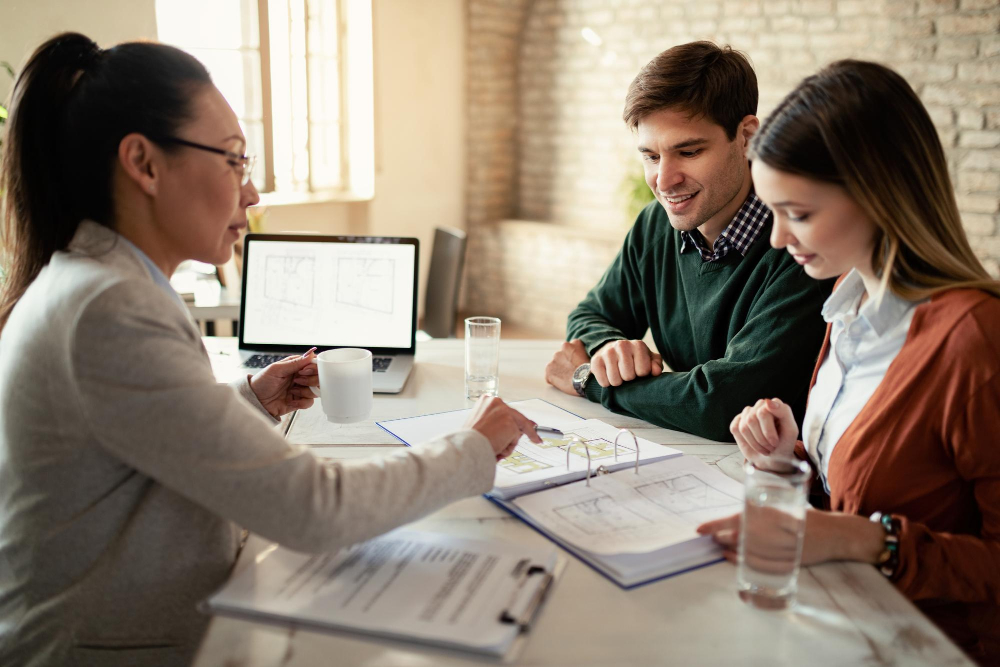 Abogados en Bienes Raíces: Proteja su Inversión Inmobiliaria